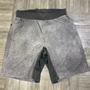 Lululemon Mens Shorts Black/Gray Speckle Pace Breaker Liner Athletic Medium x 9"